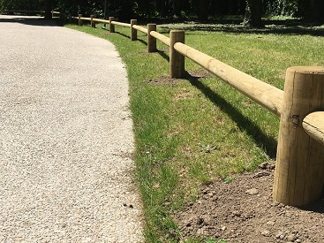 Pose de lisse en bois dans résidence à Crosnes(91)